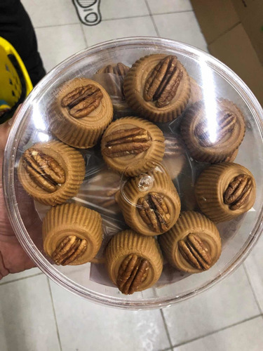 Dulce De Leche Mostachón Con Nuez 240 Pz De 40 G C/u