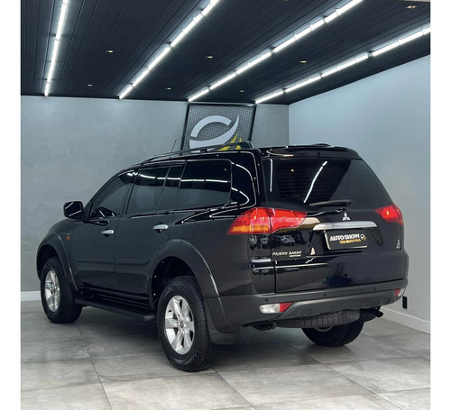 Mitsubishi Pajero Dakar 3.5 HPE 7 LUGARES 4X4 V6 24V FLEX 4P AUTOMÁTICO
