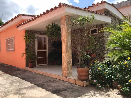 Imagen 2 de 15 de Casa En El Limon Cerca De Av Caracas En Maracay