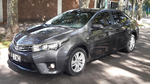 Imagen 1 de 11 de Toyota Corolla 2015 1.8 Xei Cvt 140cv
