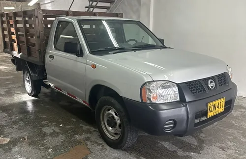 Camioneta Estacas. Perfecta. Único Dueño.