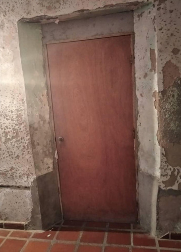 Imagen 4 de 6 de Casa Colonial Casco Histórico 0412 3416301 25/11/21
