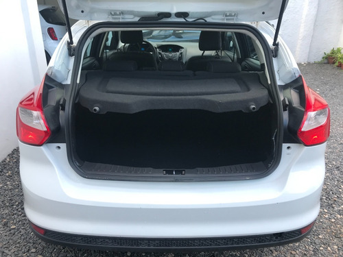 Ford Focus S 1.6 N Mt Año 2014 - Liv Motors