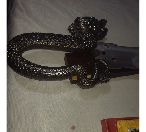 Daga Fuego De Dragon Curva Con Base Original Japonesa (Usado)