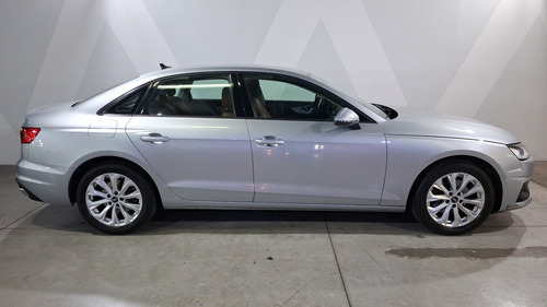 Audi A4 2.0 MHEV 40 TFSI DYNAMIC DCT