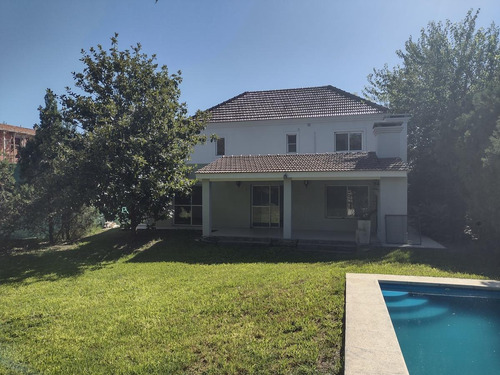 Imagen 9 de 30 de Excelente Casa A La Venta De 4 Ambientes. Barrio Los Sauces. Pilar