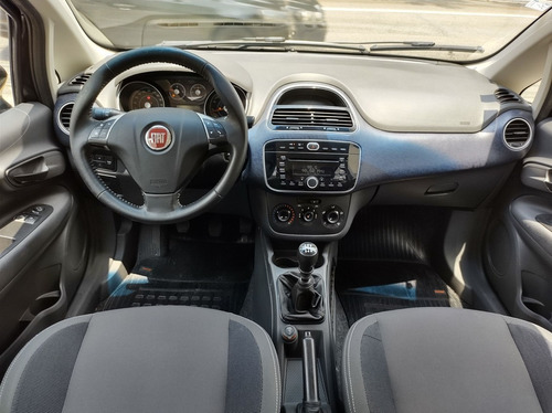 Fiat Punto 1.4 Attractive 8v 2013