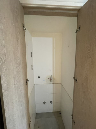 Rebajado, En Venta 1d1b Incluye Bodega, A Pasos Del Metro