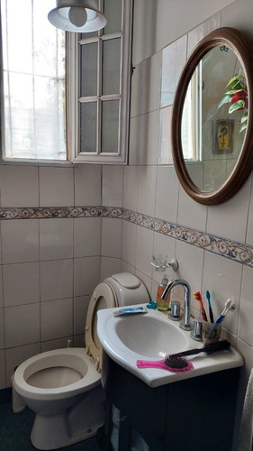 Venta Departamento 4 Ambientes. Est. Flores. C/terraza - Muy Luminoso Y Amplio. S/expensas