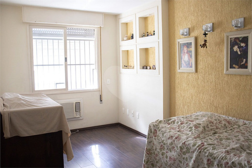 Imagem 12 de 17 de 02 Dormitórios, 01 Sala Com 02 Ambientes, 01 Cozinha, Área De Serviço, 01 Vaga. - Reo571033