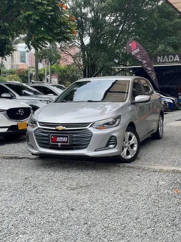 Chevrolet Onix 1.0T Premier Hatch At