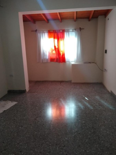 Imagen 6 de 23 de Casa Tipo Ph - Con Fondo Libre Y Cochera Cubierta / Oportunidad Única En Villa Bosch!!!