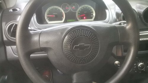 Imagen 14 de 15 de Chevrolet Aveo 2015