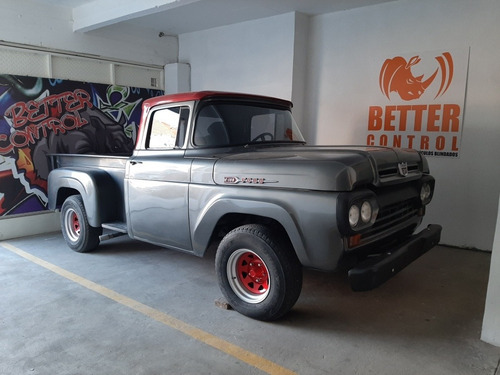Ford Loba V8