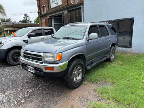 Toyota Hilux SW4 3.0 I Runner