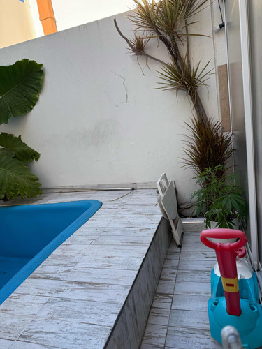 Venta Ph Pb - C/ Cochera, Pileta Y Lavadero Indepe.