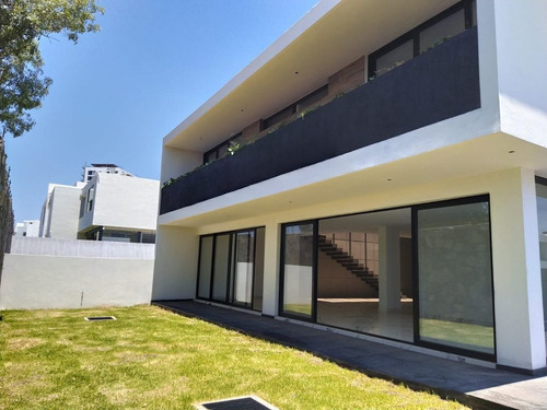 Imagen 6 de 14 de Casa De Lujo En Venta En El Condominio Puerta Las Lomas.