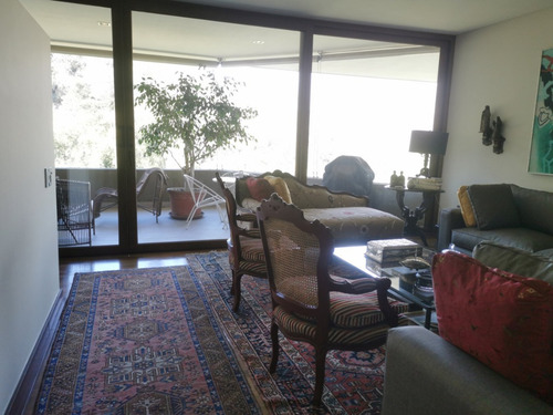 En Exclusivo Condominio Valle Escondido