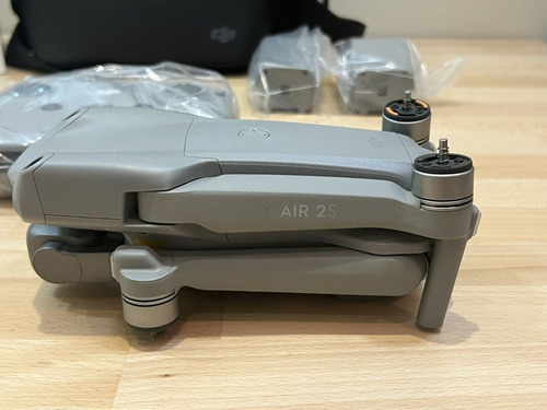 Imagen 4 de 5 de Dji Air 2s Fly More Combo, Drone With 3-axis Gimbal Camera
