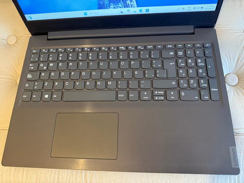 Notebook Lenovo V15 Iil Intel I5 20g Ram 500 Ssd Nvme W11 Gris (Usado)
