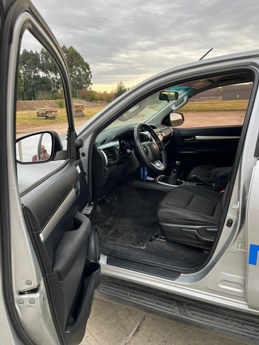 Toyota Hilux 2.7 Cd Srv Vvti 4x2 - A3