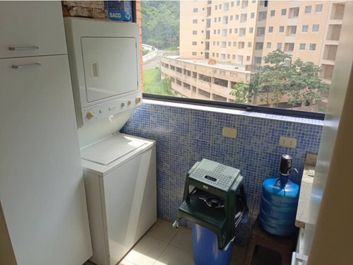 Apartamento En Venta Churun Merun La Trigaleña Valencia Up-7321353