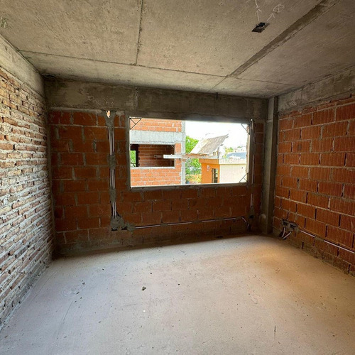 Departamento En Venta Ubicado En Flores, Capital Federal, Buenos Aires