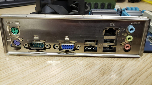 Kit Placa Mãe - Gigabyte - Processador Celeron E3300