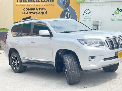 Toyota Prado Txl 4x4, Actualuzada 100% 2023