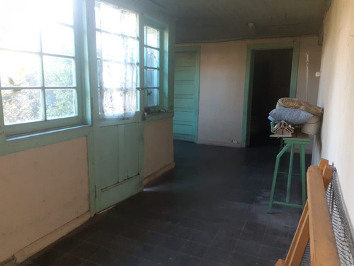 Casa Céntrica Con Terreno Con Alta Plusvalía En Villa Eden.
