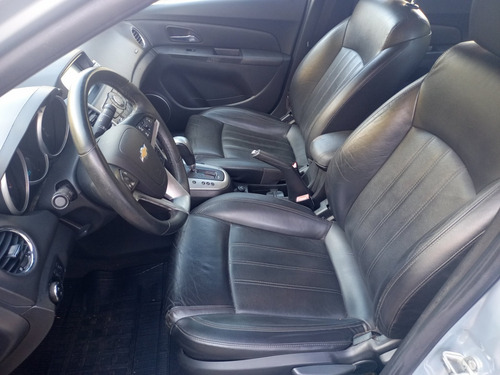 Imagem 7 de 10 de Cruze Lt 1.8 Flex Automático - 2012