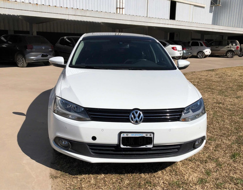 Imagen 2 de 9 de Volkswagen Vento 2014 2.5 Luxury 170cv Tiptronic