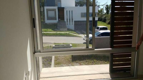Imagen 4 de 12 de Los Carolinos - Duplex- 3 Dormitorios