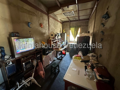 Edificio En Venta, Centro De Petare