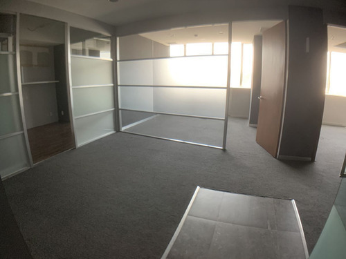Oficina En Renta En Lomas Altas Torre Quadrata (m2o2442)