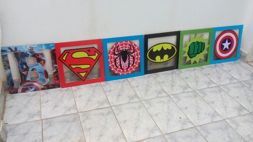 Imagem 2 de 2 de Quadros Decorativos Tema Vingadores + 1 Quadro Personalizado