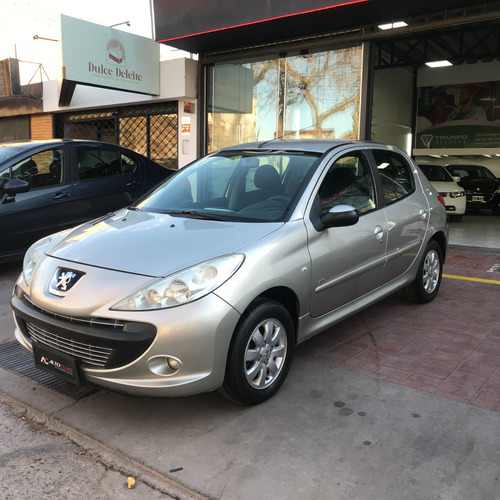 Peugeot 207 1.4 Sedan Hdi Xs