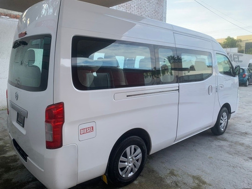 Imagen 4 de 15 de Nissan Urvan 2.5 15 Pas Ampliapack Seg Die Mt 2016