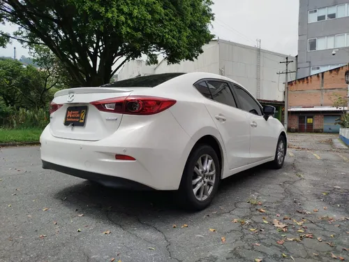 Mazda 3 2.0 Touring At