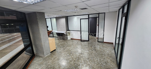 Oficina Alquiler Sabana Grande 167 Mts2 + Terraza Sonmetros2