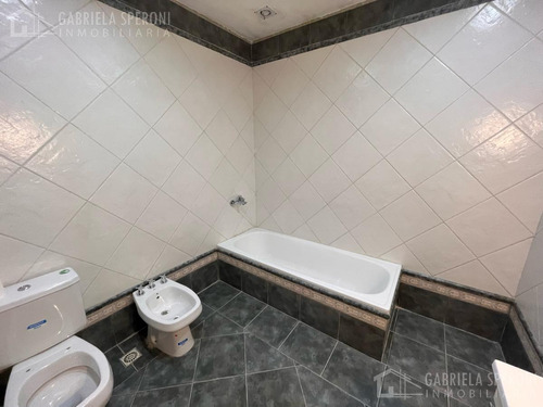 Imagen 15 de 24 de Chalet 4 Ambientes - Gerli