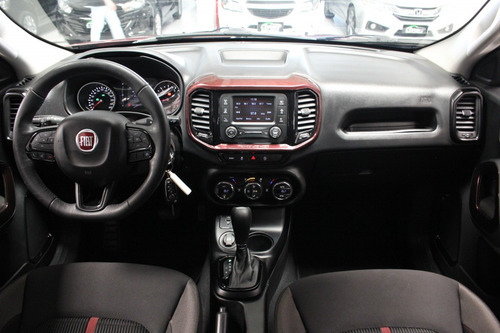 Imagem 12 de 17 de Fiat Toro 1.8 16v Evo Flex Freedom At6
