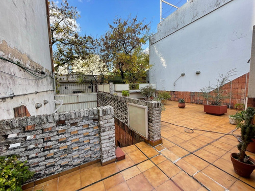 Imagen 24 de 29 de Casa 4 Dormitorios En Planta Baja, Almagro, Cochera, Patio, Terraza Con Parrilla. A Metros De Av. Córdoba