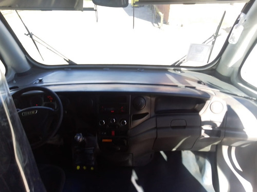 Imagen 11 de 11 de Iveco Daily 70c17 Paso 4350 Scudato 2017 Minibus