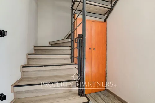 Duplex En Luis Thayer Ojeda, Metro Tobalaba, Provi...