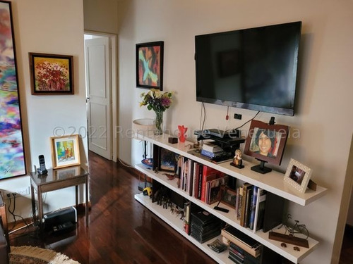 Imagen 10 de 20 de Omar Espinoza Ofrece En Venta Lujoso Y Amplio Apartamento En Campo Alegre Zona Exclusiva De Caracas