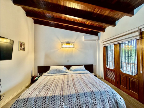 Se Vende Casa 442m2 4h+s/7b/2p Los Naranjos Del Cafetal