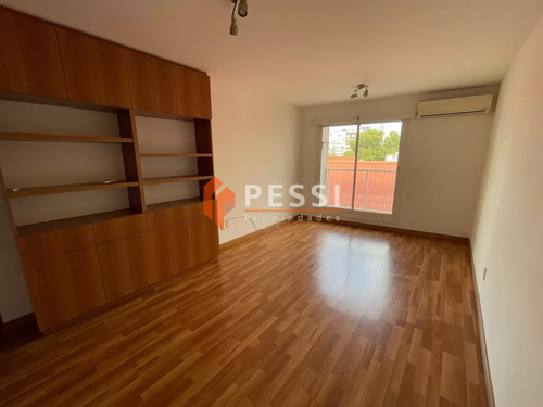 Venta Apartamento Rentado De 3 Dormitorios Y Garage En Cordón 