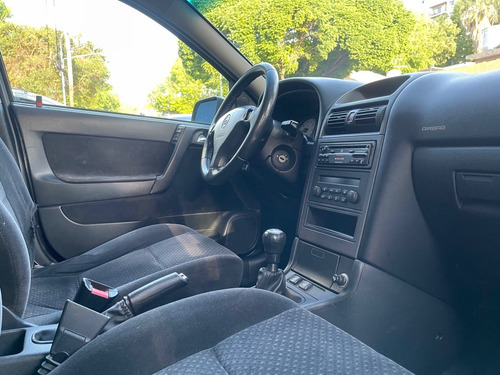 Imagen 5 de 7 de Chevrolet Astra Ii Gls 2.0 N 8v 5ptas
