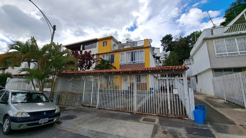 Casa En Venta Urbanización Piedra Azul  baruta Caracas